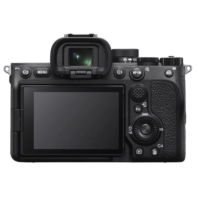 Sony Alpha 7 IV + 28-70mm f/3.5–5.6 OSS
