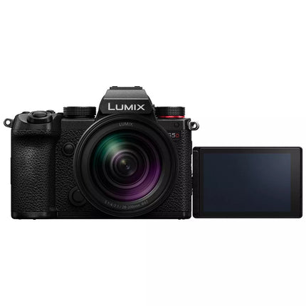 Panasonic Lumix DC-S5D + S 28-200mm f/4,0-7,1 Macro O.I.S.