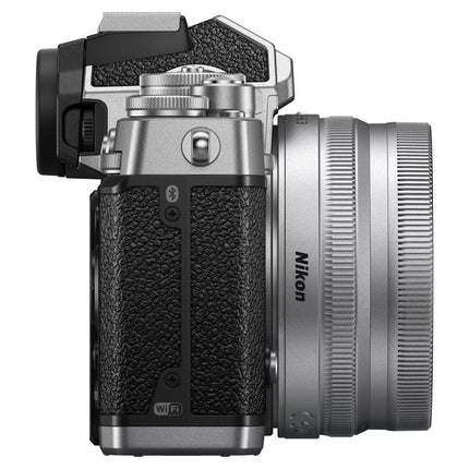 Nikon Z fc + 16-50 mm f/3.5-6.3 VR